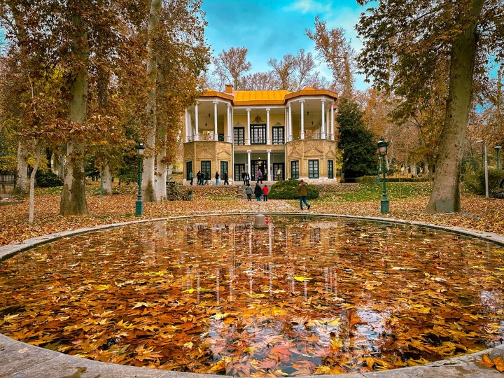 برگزاری ششمین یادمان یلدا در مجموعه فرهنگی تاریخی نیاوران برگزاری ششمین یادمان یلدا در مجموعه فرهنگی تاریخی نیاوران