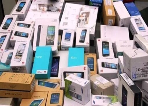 حقوق گمرکی واردات گوشی‌های لوکس در بودجه ۱۴۰۵ اعلام شد