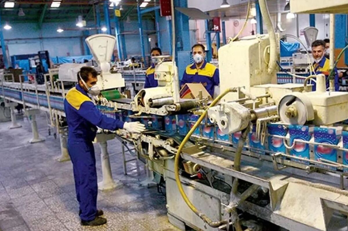 یک کارخانه قدیمی ایران تعطیل شد / تأسیس ۱۳۴۳ یک کارخانه قدیمی ایران تعطیل شد / تأسیس ۱۳۴۳