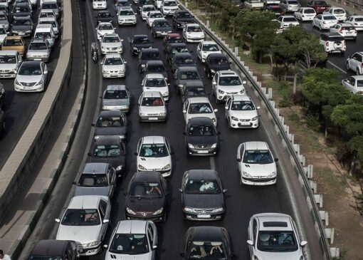 آخرین وضعیت ترافیکی و جوی محورهای مواصلاتی کشور / ترافیک سنگین در محورهای ورودی به تهران گزارش شد