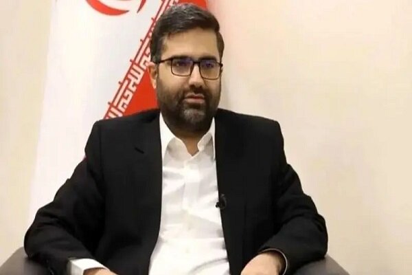 سقاب اصفهانی: به ازای هر یک چاه نفت؛ ۴ چاه نفت را بمباران میکنیم سقاب اصفهانی: به ازای هر یک چاه نفت؛ ۴ چاه نفت را بمباران میکنیم