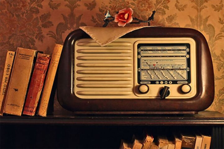 عشق رادیو با هیچ فقدانی خاموش نمیشود عشق رادیو با هیچ فقدانی خاموش نمیشود