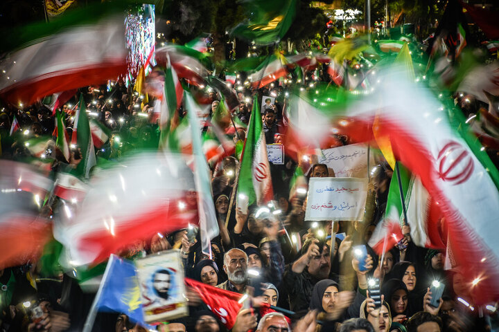 پنجاه و پنجمین حضور حماسی مردم دیار آفتاب در حسینیه ایران پنجاه و پنجمین حضور حماسی مردم دیار آفتاب در حسینیه ایران