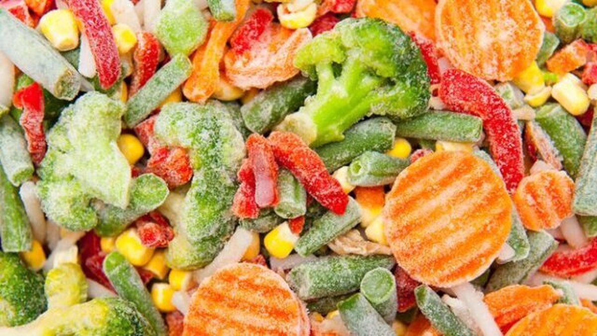 کدام مواد غذایی را نباید در فریزر گذاشت؟ کدام مواد غذایی را نباید در فریزر گذاشت؟