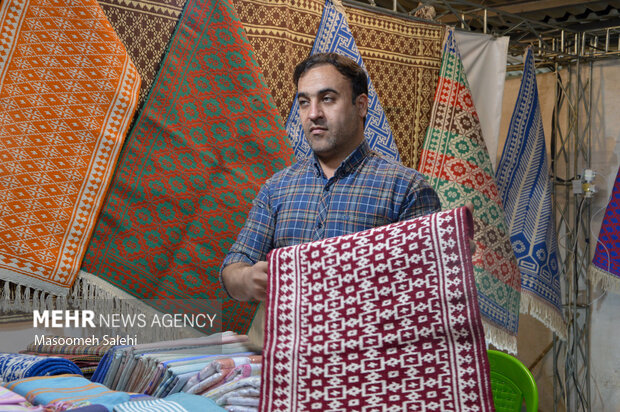 ۴۴۲ غرفه صنایعدستی در خدمت اقتصاد مردممحور یزد ۴۴۲ غرفه صنایعدستی در خدمت اقتصاد مردممحور یزد