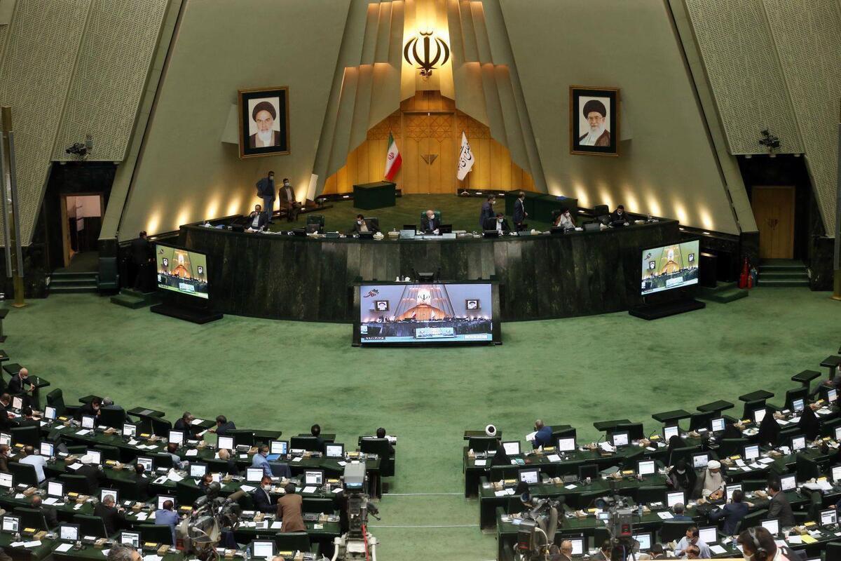 آخرین وضعیت تصویب قانون مدیریت تنگه هرمز در مجلس آخرین وضعیت تصویب قانون مدیریت تنگه هرمز در مجلس