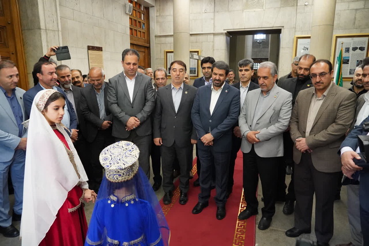 استاندار همدان: کتابخانه بوعلیسینا به مرکز علمی و فرهنگی تبدیل شود استاندار همدان: کتابخانه بوعلیسینا به مرکز علمی و فرهنگی تبدیل شود