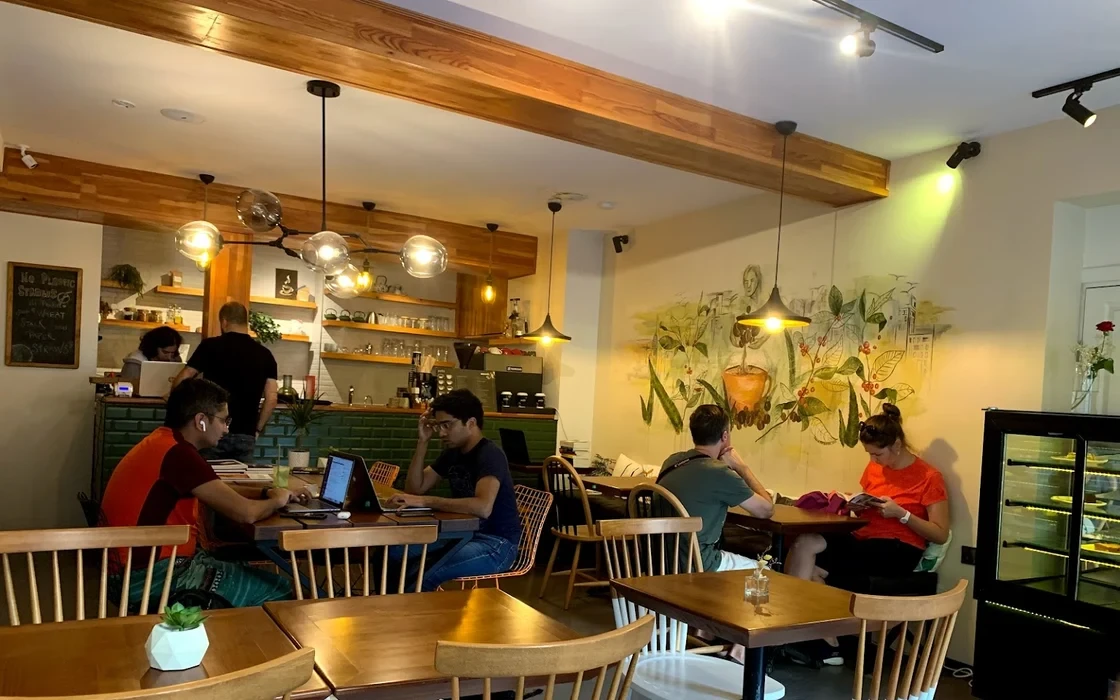 ایرانیها در استانبول کجا شبنشینی میکنند؟ lastsecond.ir-best-cafe-in-istanbul 14259.jpg