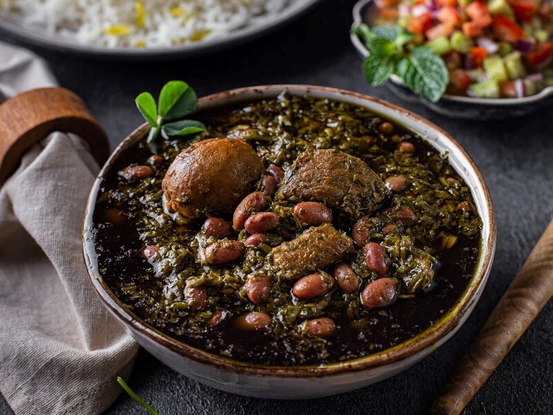 بهترین غذاهای جنوبی که باید امتحان کنید! Ghorme1_1400x-سبزی.jpg