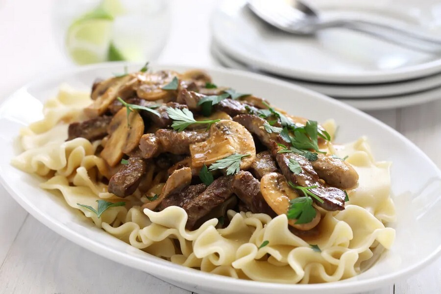بهترین غذاهای روسیه کداماند؟ beef-stroganoff.jpg