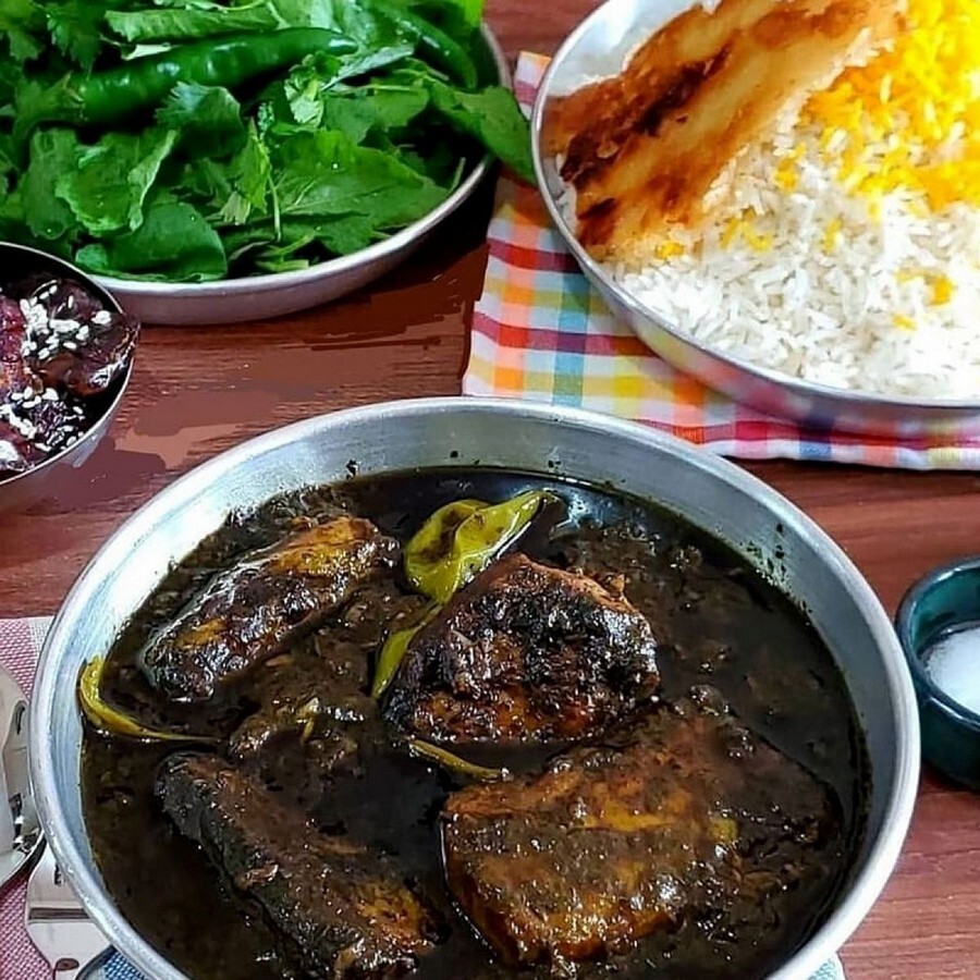 بهترین و معروف ترین غذاهای محلی و سنتی قشم + عکس قلیه ماهی.jpg