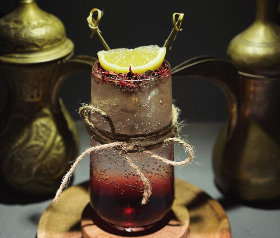 لیست بهترین کافه های قشم با عکس و آدرس lastsecond.ir-best-cafes-in-qeshm-lamour.jpg