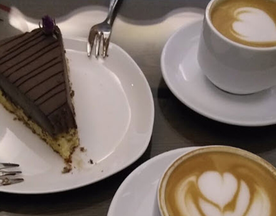 لیست بهترین کافه های قشم با عکس و آدرس lastsecond.ir-best-cafes-in-qeshm-sedna.jpg