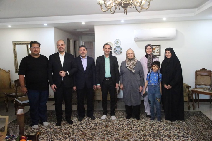 مریم نشیبا در قلب مردم ایران جای دارد مریم نشیبا در قلب مردم ایران جای دارد