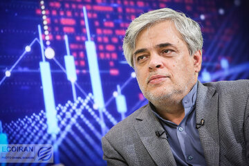 مهاجری: پزشکیان باید همان ابتدای دولت، ترکیب شوراهای مخالف اینترنت آزاد را تغییر می داد/ وضع فعلی اینترنت،به سرمایه اجتماعی نظام و رئیس جمهور ضربه زده مهاجری: پزشکیان باید همان ابتدای دولت، ترکیب شوراهای مخالف اینترنت آزاد را تغییر می داد/ وضع فعلی اینترنت،به سرمایه اجتماعی نظام و رئیس جمهور ضربه زده