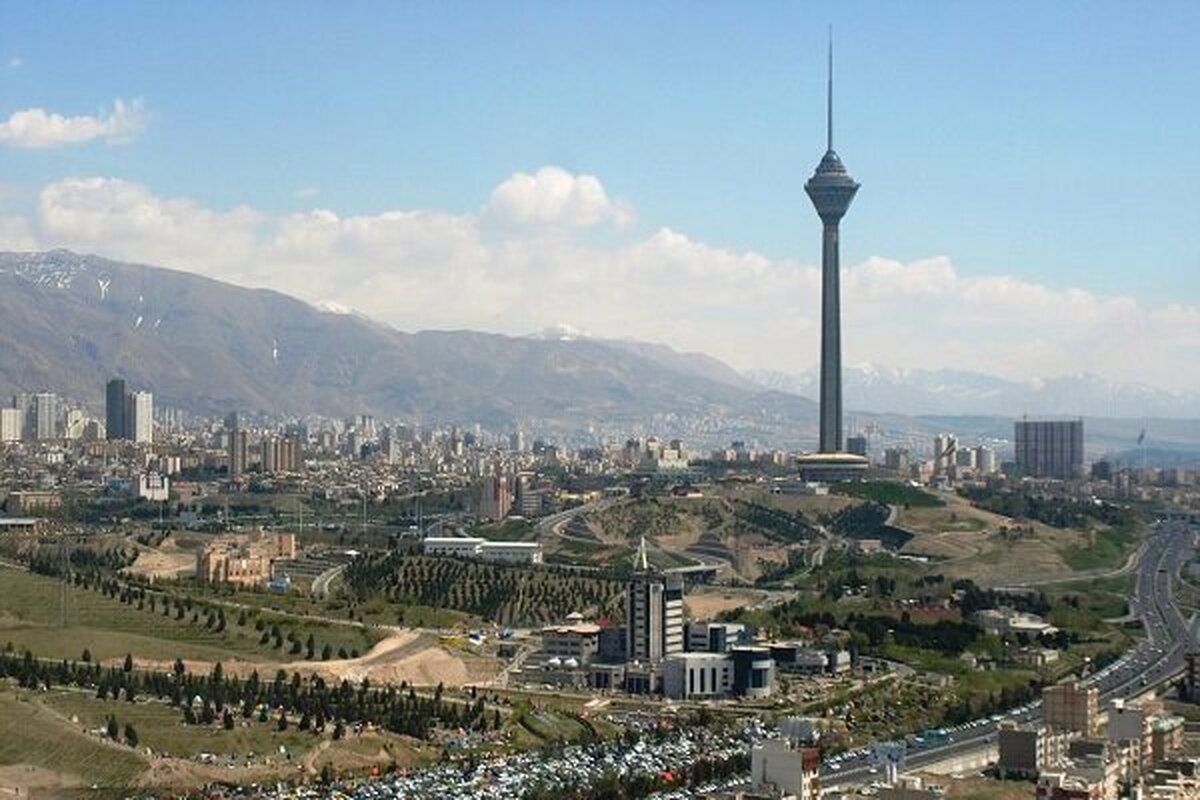 روزهای داغ در انتظار پایتخت / دمای تهران بالا میرود روزهای داغ در انتظار پایتخت / دمای تهران بالا میرود