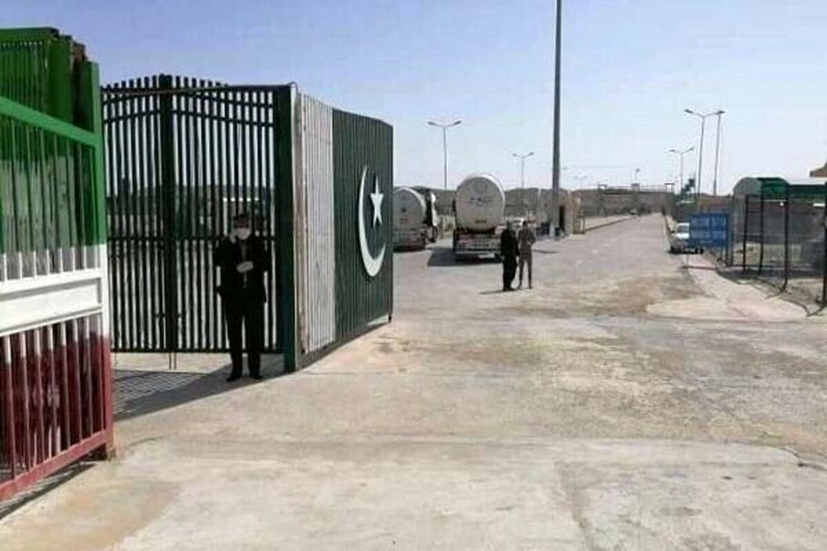 زمینگیر شدن ۴۰۰ کامیون ایرانی در مرز میرجاوه / ماجرا چیست؟ زمینگیر شدن ۴۰۰ کامیون ایرانی در مرز میرجاوه / ماجرا چیست؟