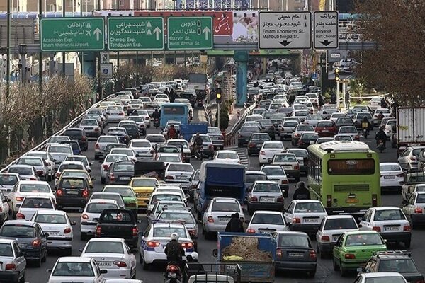آمادهباش کانون اتومبیلرانی در خدمت رسانی به زائران آمادهباش کانون اتومبیلرانی در خدمت رسانی به زائران