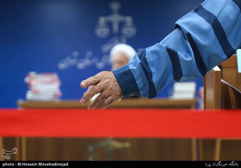 کاسهلیسی سلبریتیهای بیوطن برای تروریستها را تمام کنید کاسهلیسی سلبریتیهای بیوطن برای تروریستها را تمام کنید