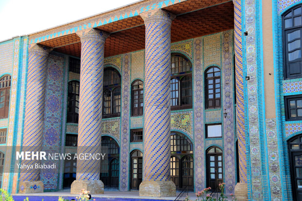 شاهکار کاشینگاری در حصار رطوبت؛ تکیه معاونالملک در انتظار بودجه ملی شاهکار کاشینگاری در حصار رطوبت؛ تکیه معاونالملک در انتظار بودجه ملی
