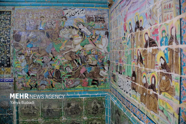 شاهکار کاشینگاری در حصار رطوبت؛ تکیه معاونالملک در انتظار بودجه ملی شاهکار کاشینگاری در حصار رطوبت؛ تکیه معاونالملک در انتظار بودجه ملی