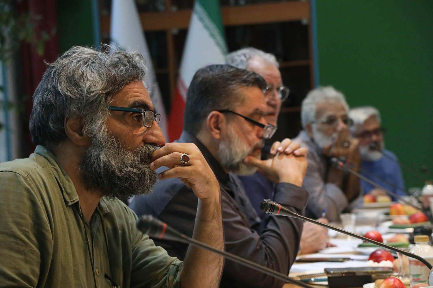 گردهمایی چهرههای شاخص سینمای ایران برای پیچینگ ۱۴۰۵ فارابی/ ۳۷ پروژه از میان بیش از ۸۰۰ طرح به مرحله ارائه رسیدند گردهمایی چهرههای شاخص سینمای ایران برای پیچینگ ۱۴۰۵ فارابی/ ۳۷ پروژه از میان بیش از ۸۰۰ طرح به مرحله ارائه رسیدند